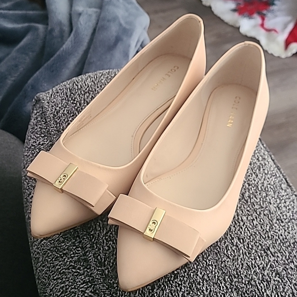 EUC Cole Haan Elsie bow flats Sz 6B Nude